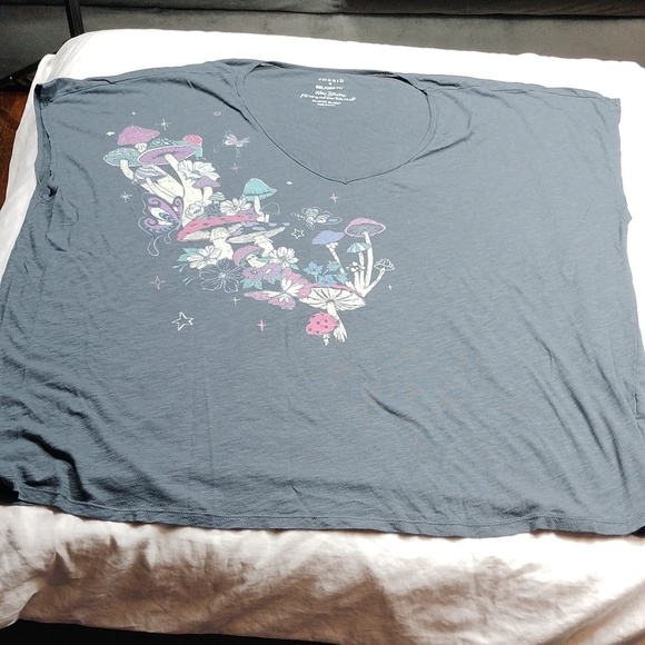 Torrid v-neck sleeveless top size 4 X - Picture 1 of 10